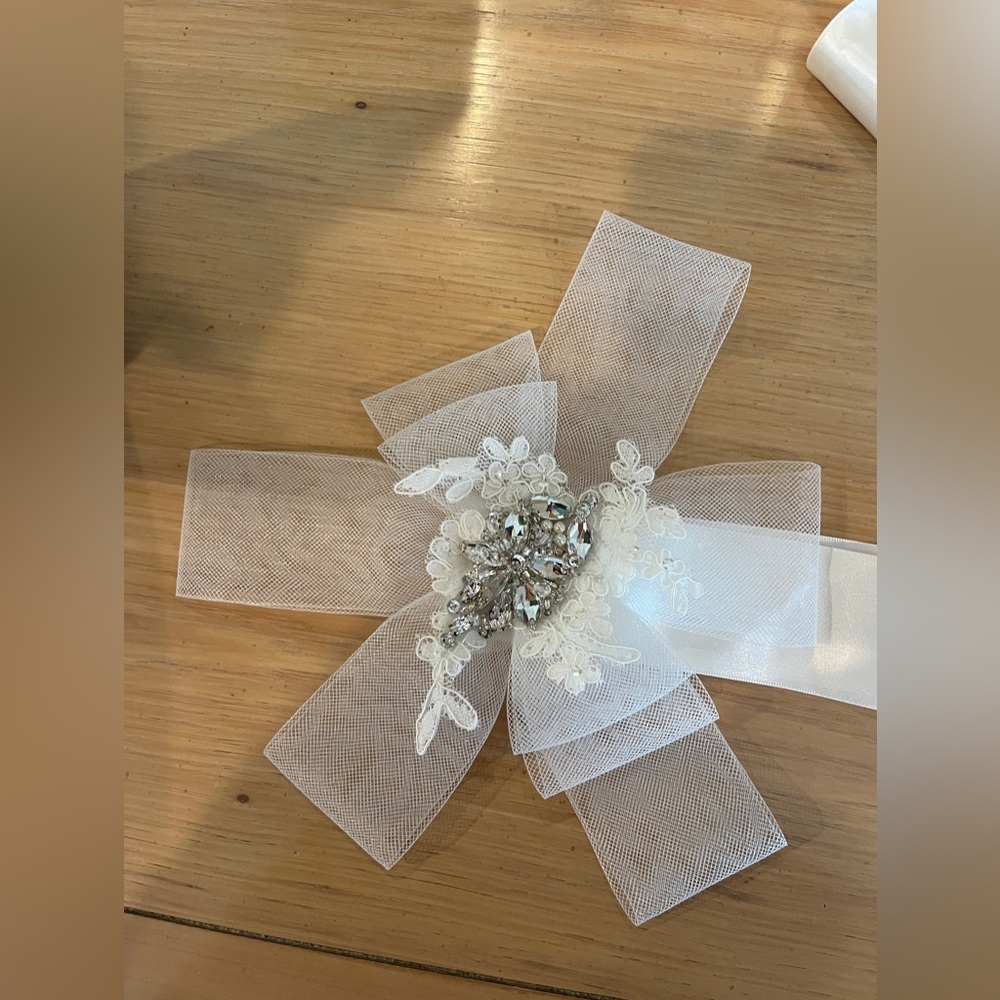 White belt for wedding dress